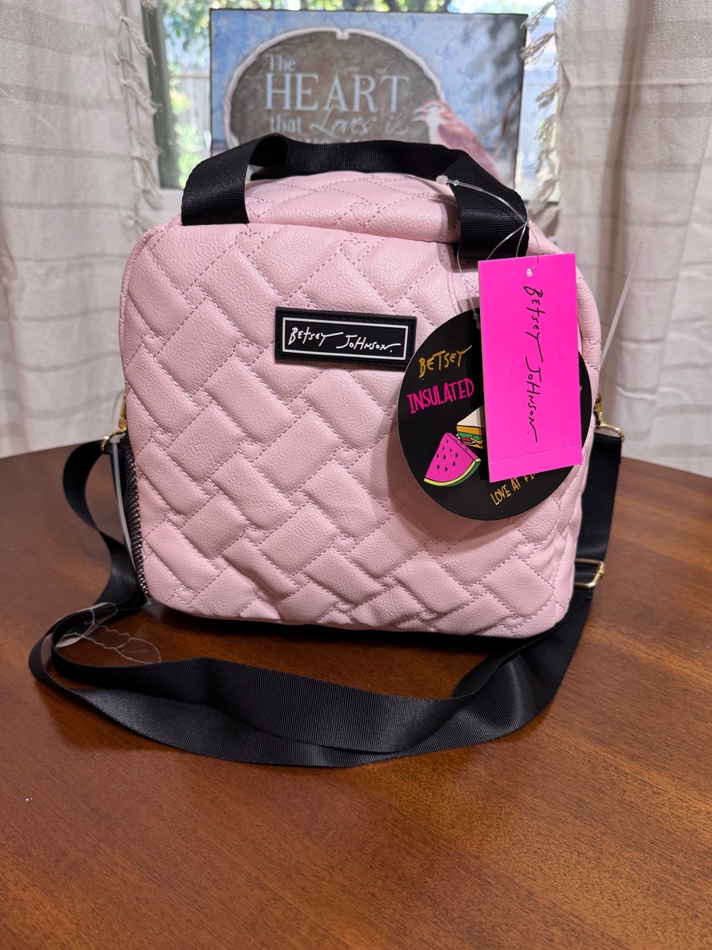 Betsey Johnson heart Quilted Light Pink travel Crossbody  lunch or road snacks🍎